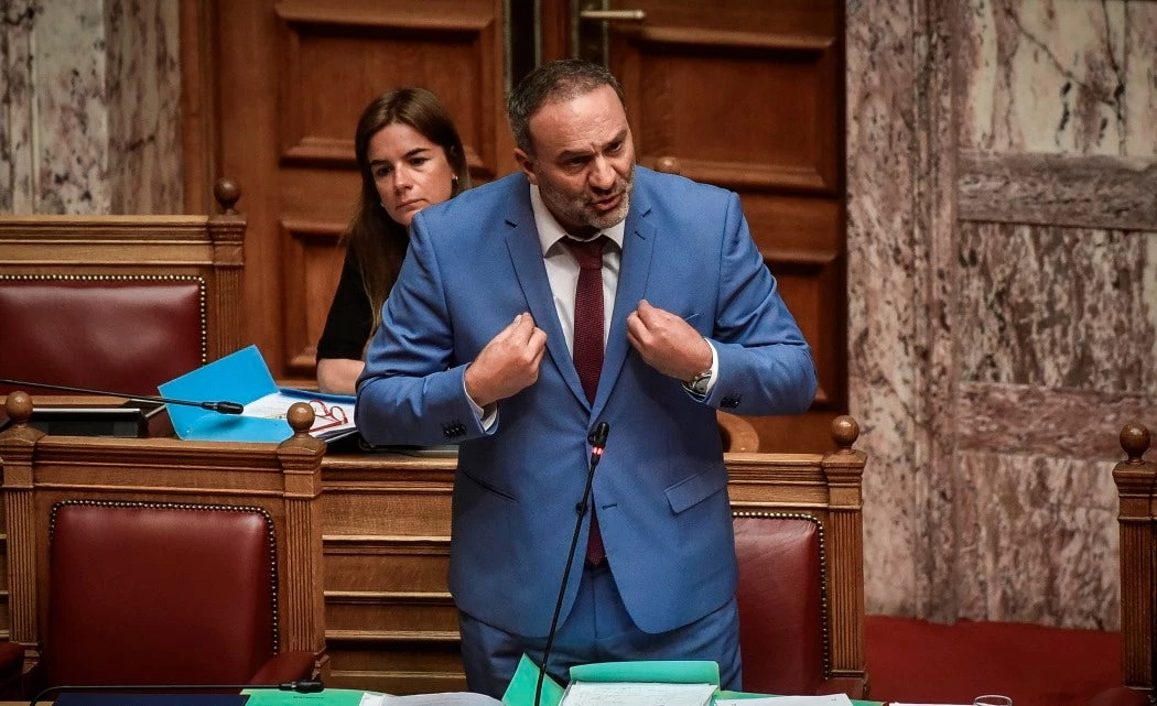 Τραμπάλα από ΣΥΡΙΖΑ – ΑΝΕΛ – Μαυραγάνης: Ανίσχυρη η υπογραφή Τσίπρα- Κοτζιά και απορριπτέα η συμφωνία